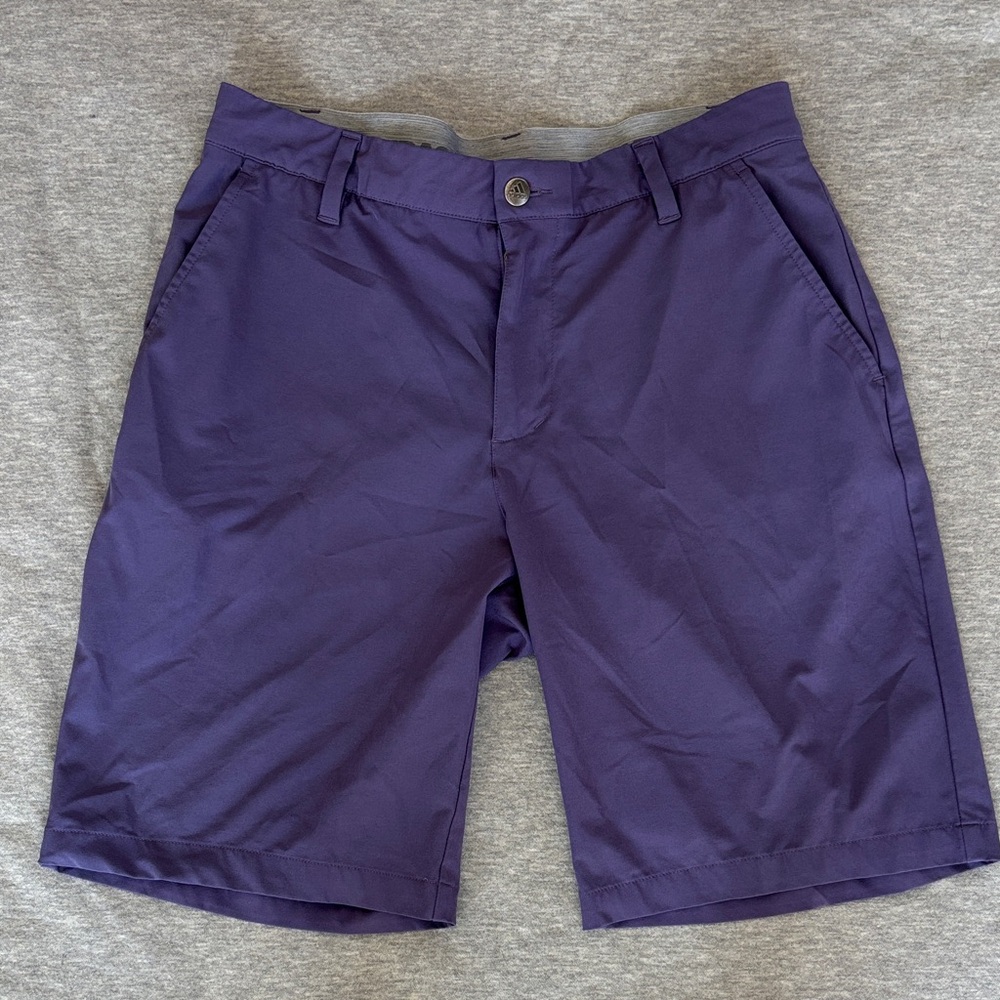 Ex Condition! Men’s Adidas purple flat front golf shorts 30” waist 9” inseam